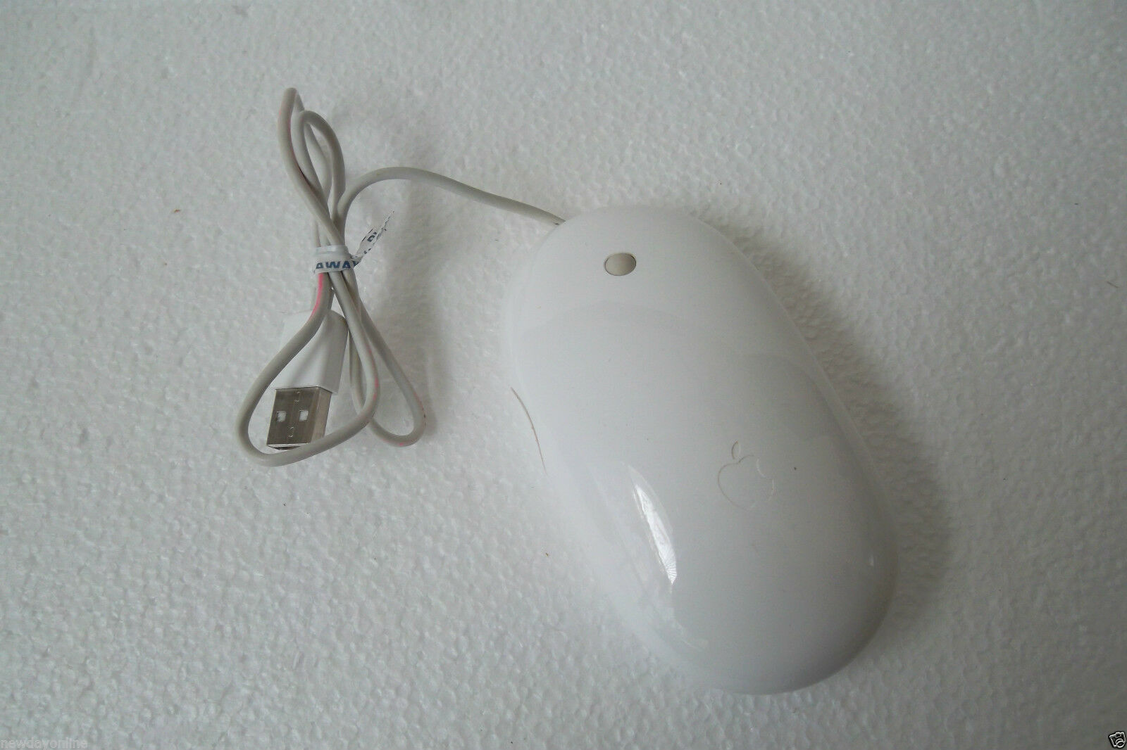 GENUINE Apple A1152 USB Mighty White Mouse - Click Image to Close